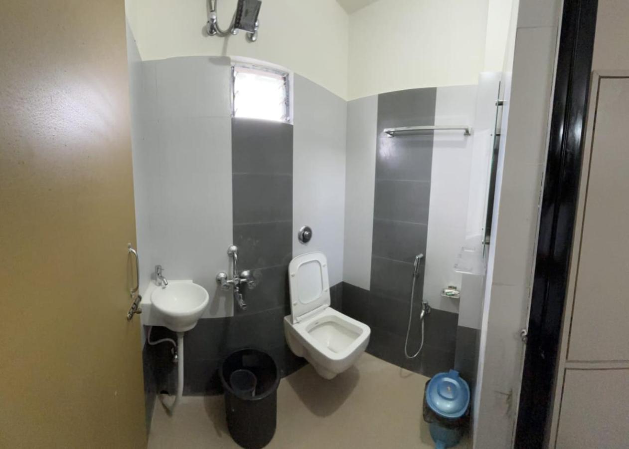 Ichhamati Hotel And Restaurant Hasnabad 外观 照片