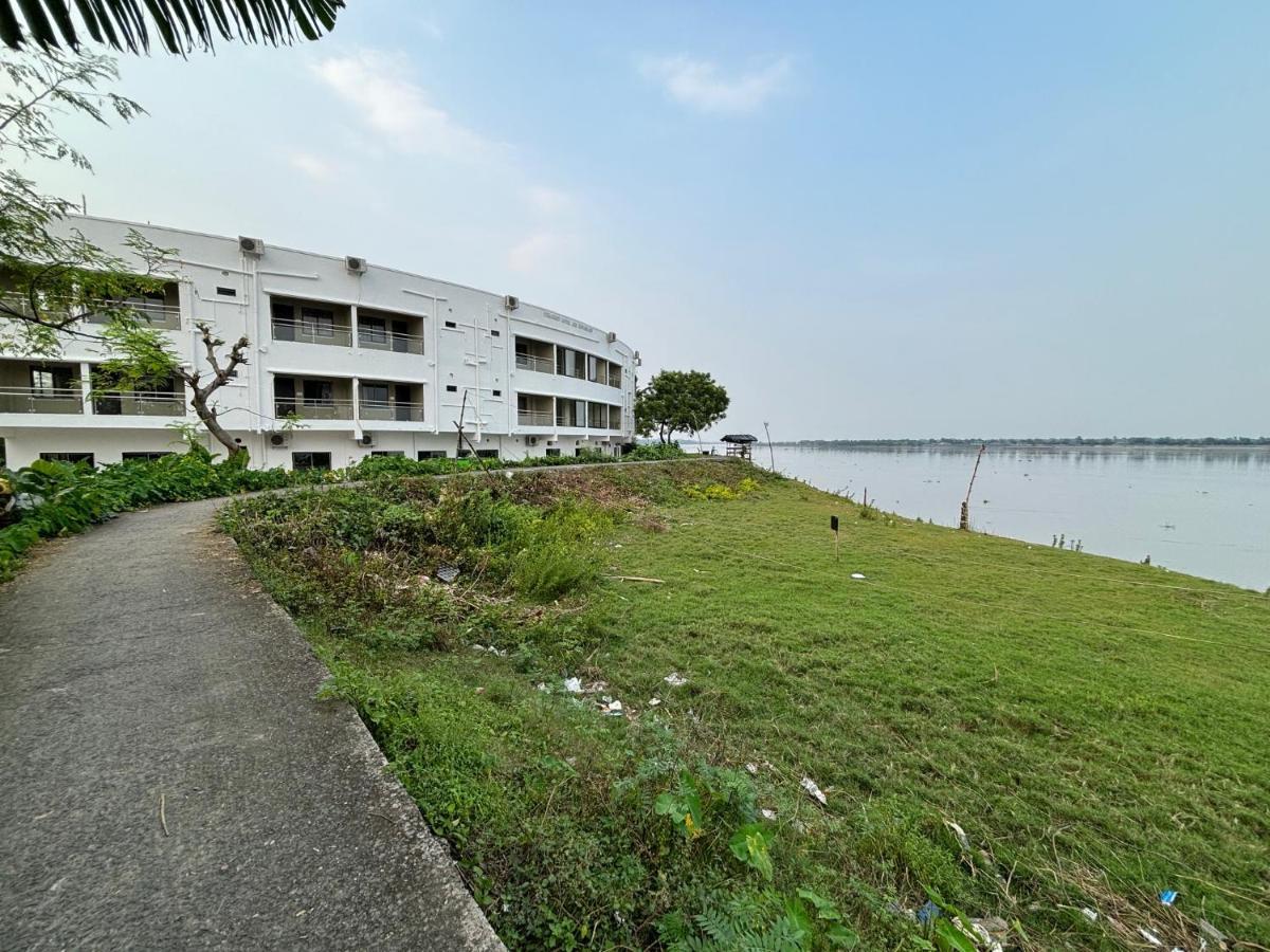 Ichhamati Hotel And Restaurant Hasnabad 外观 照片