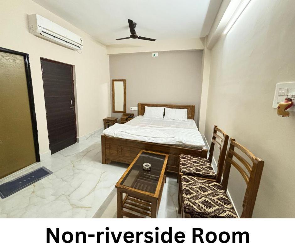 Ichhamati Hotel And Restaurant Hasnabad 外观 照片