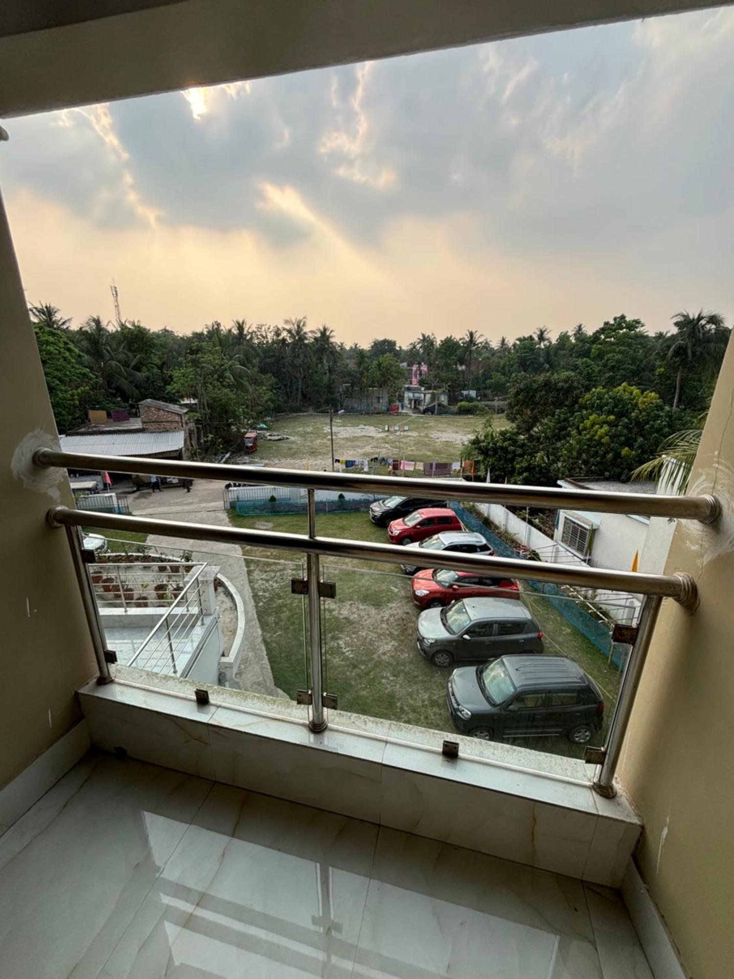 Ichhamati Hotel And Restaurant Hasnabad 外观 照片