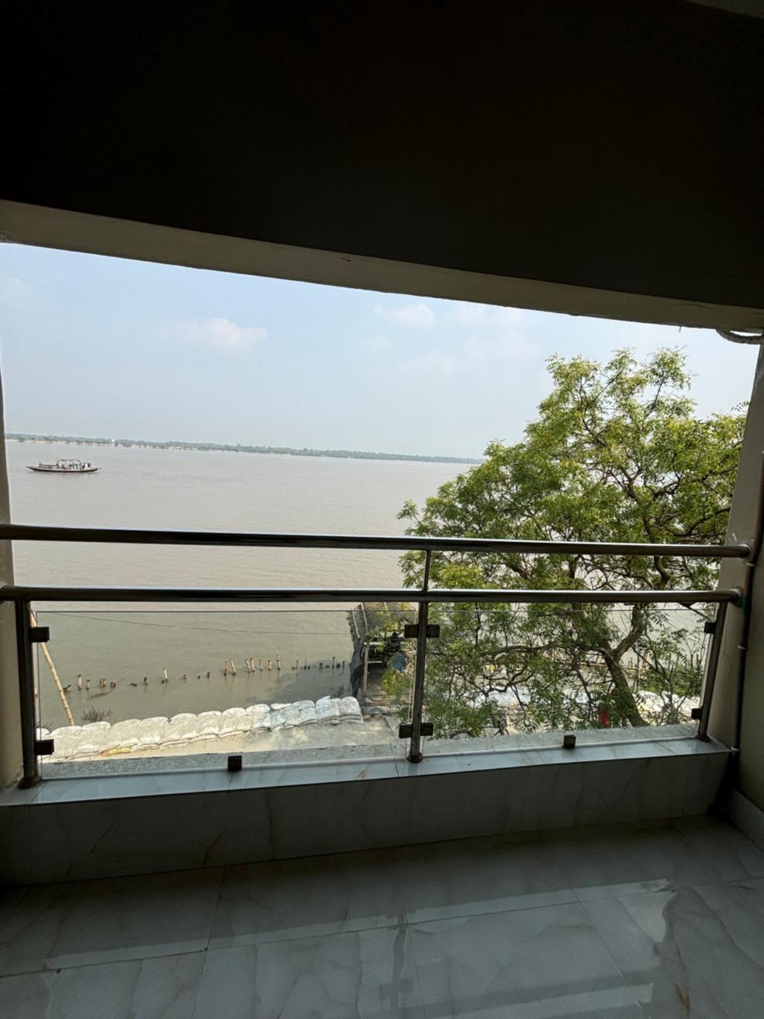 Ichhamati Hotel And Restaurant Hasnabad 外观 照片